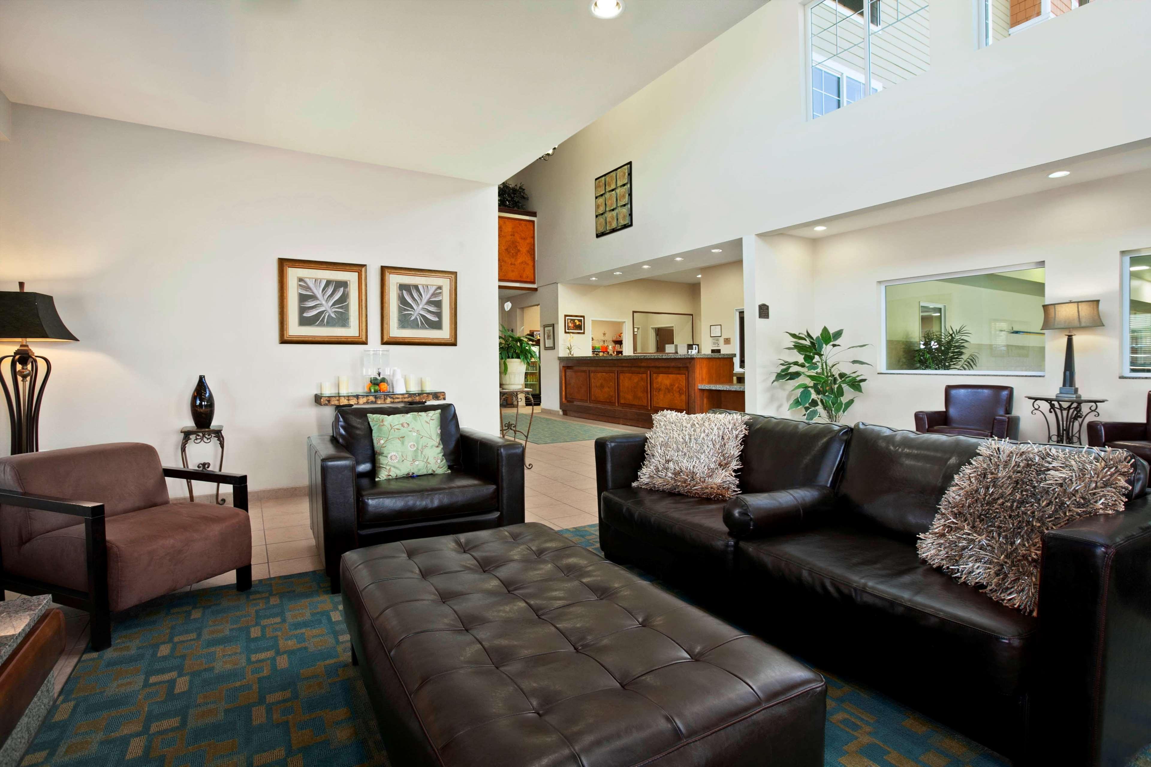 Best Western Plus Peppertree Inn At Omak Exterior foto
